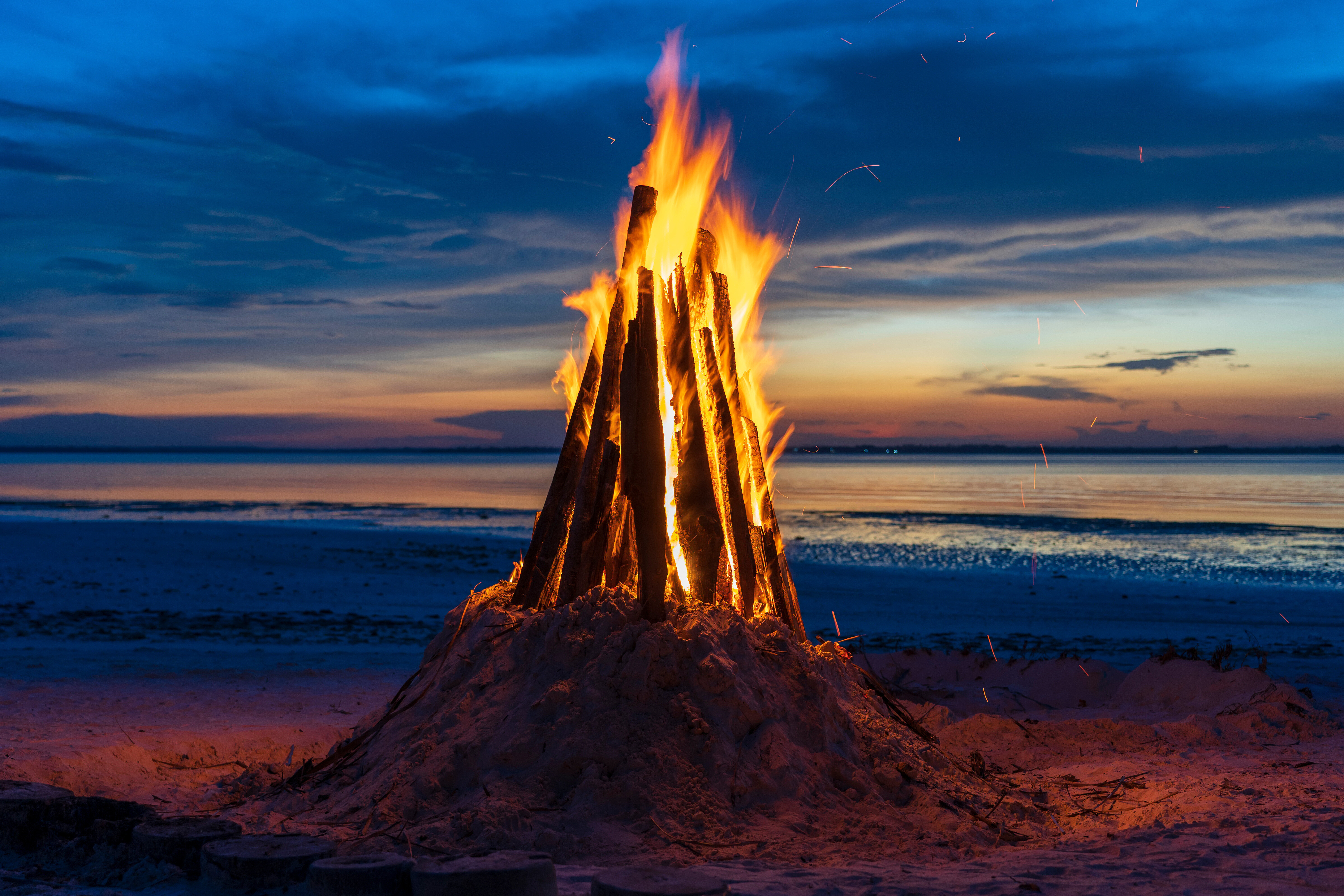 Teaser Brauchtumsfeuer