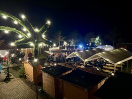 Weihnachtsmarkt Zwischenbergen 1.jpg Weihnachtsmarkt Zwischenbergen 1.jpg